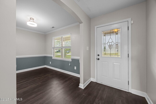 Building Photo - 100 Shallow Ct