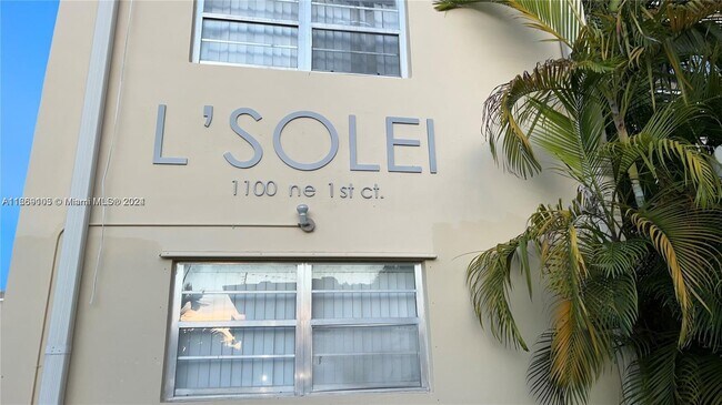 Foto del edificio - 1100 NE 1st Ct