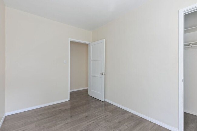 Foto del edificio - 2119 1/2 Stewart Street