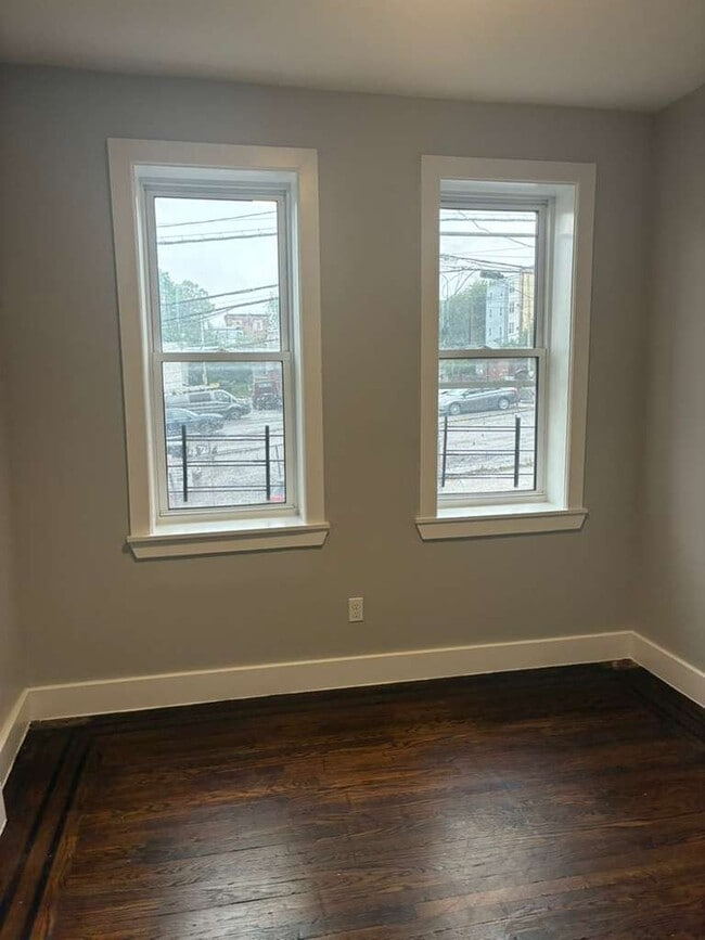 Photo - 114 Maple St (Yonkers, NY) Apartment