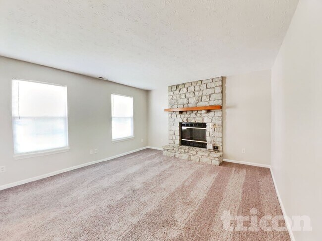 Foto del edificio - 1464 Rebecca Ln