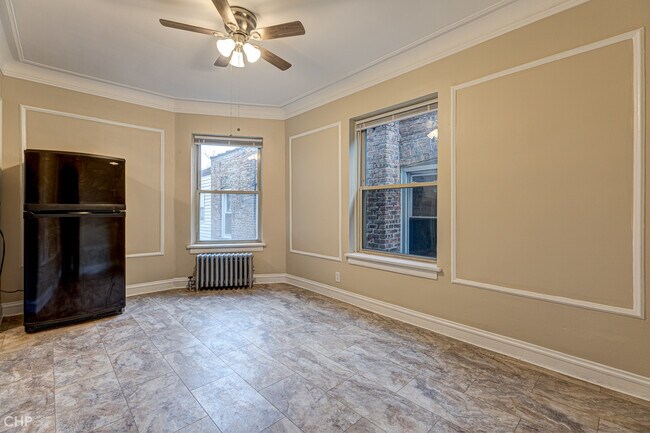 Foto del edificio - 8056 S Hermitage Ave