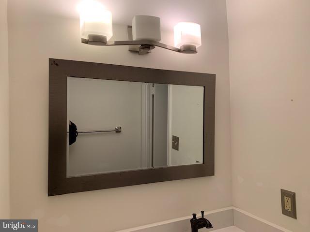 Foto del edificio - 10307 Friendship Ct