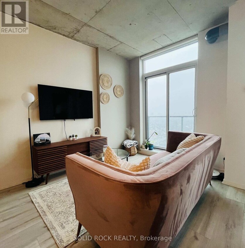 Photo principale - 150-2150 Sudbury St