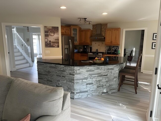 Building Photo - 106 Beresford Dr