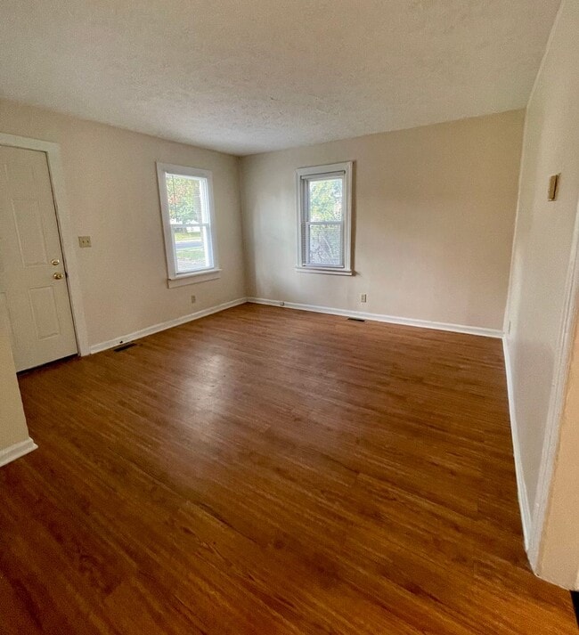 Building Photo - Coming Soon - Cozy Ranch in Mayfield