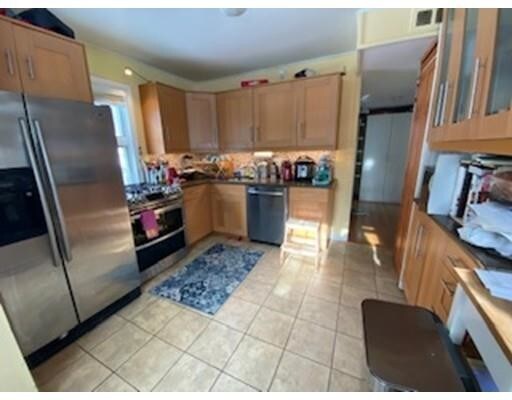 Foto del edificio - 27 Porter Rd