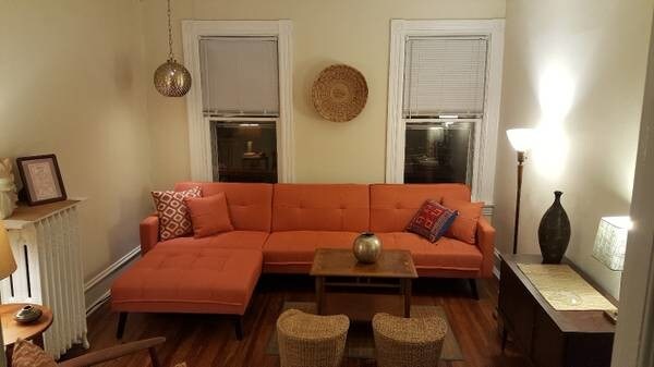Foto principal - 147 E Chestnut St