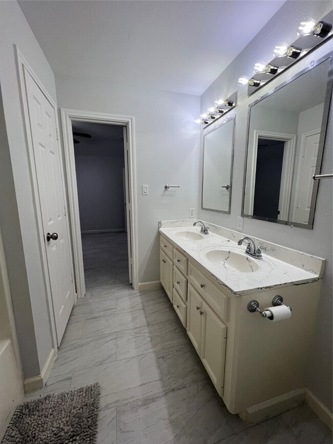 Foto del edificio - 4529 Galesburg St