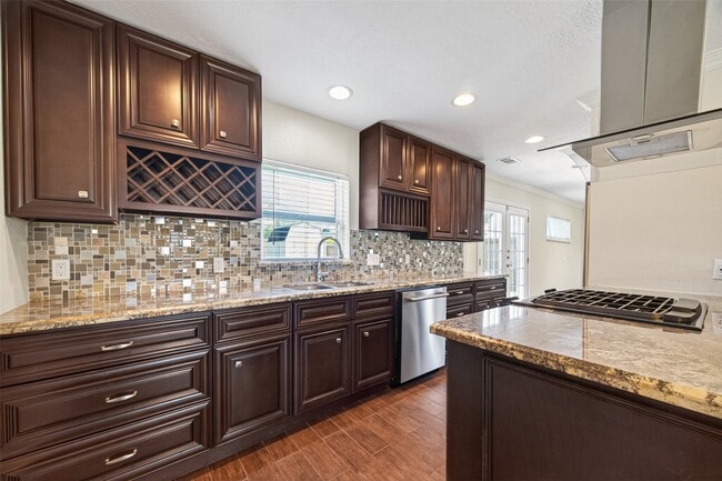 Building Photo - 2010 Spillers Ln