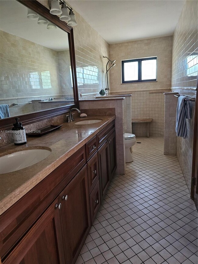 Building Photo - 112 Zane Gray Creek Dr