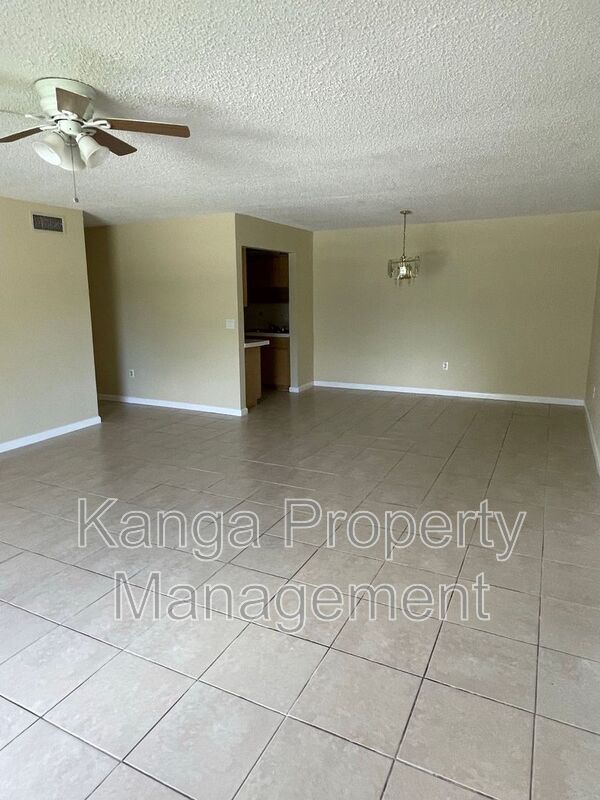 Building Photo - 11605 NW 29th Ct