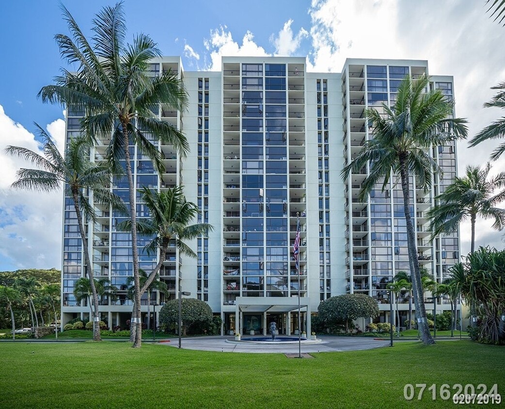 Primary Photo - 2BR | 2BA | $4,000 | Move-In Ready! Windwa...