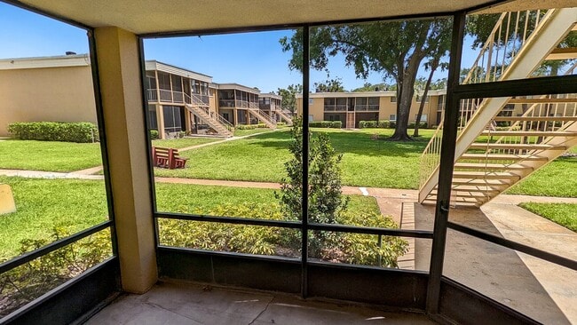 Building Photo - 1000 Lake of the Woods Blvd