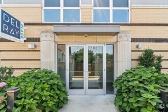 Building Photo - 1800 Mt Vernon Ave