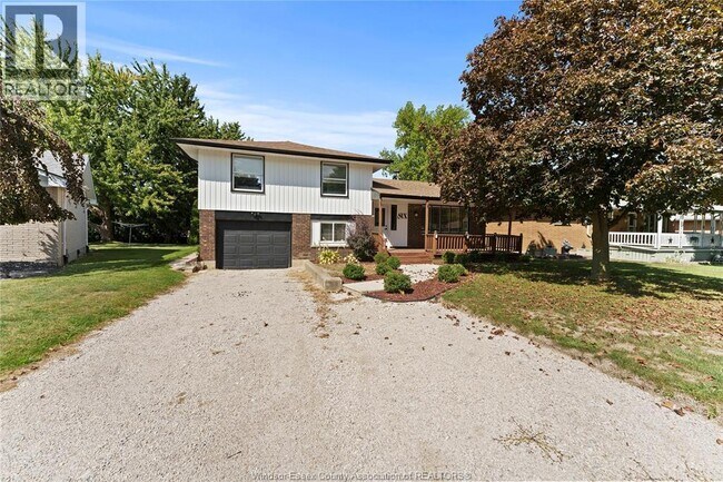 Photo du bâtiment - 6 Sunset Pl