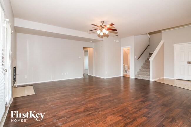 Foto del edificio - 1202 Jewel Ln