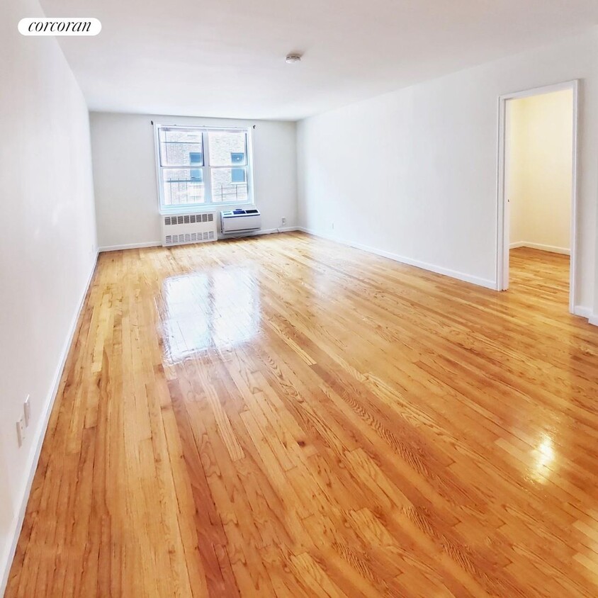 Foto principal - 401 W 56th St