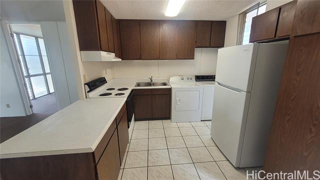 Building Photo - 95-2040-2040 Waikalani Pl