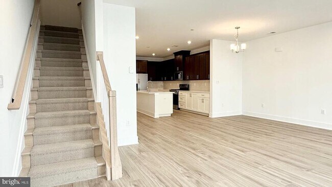 Foto del edificio - 18104 Donatello Dr