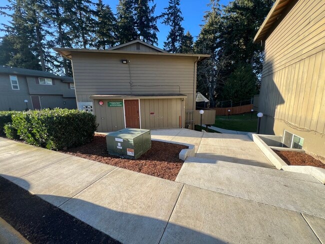 Foto del edificio - Westview Townhomes