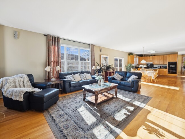 Building Photo - 483 W Falkirk Pl
