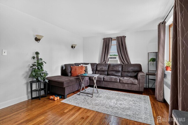 Foto del edificio - 41 Westervelt Ave