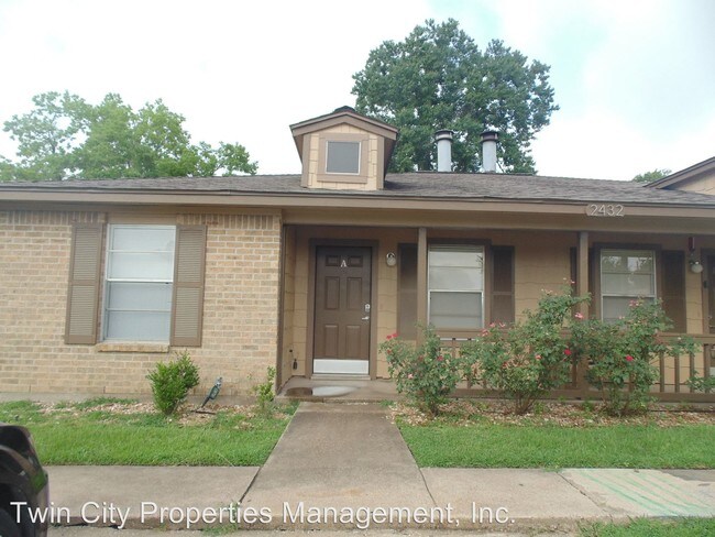 Building Photo - 2432 Pecan Ridge Dr