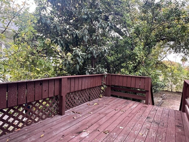 Building Photo - Beautiful 1Bd/1Ba Walking Distance to The Pearl