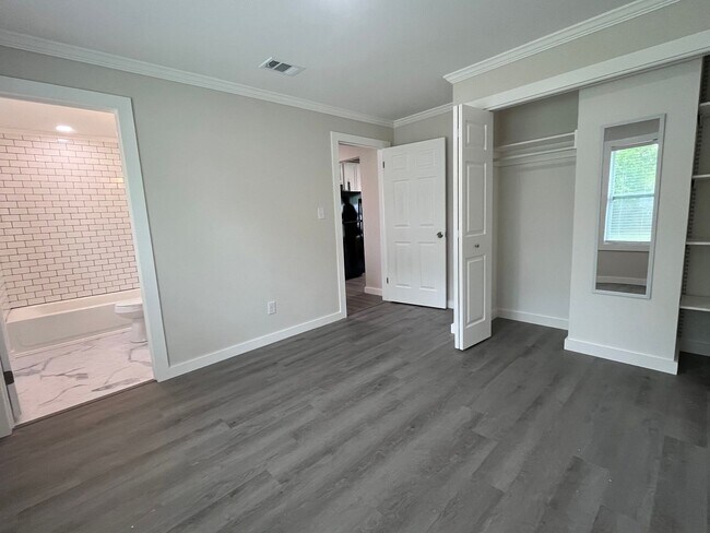 Foto del edificio - Newly Renovated 3 bedroom, 2 bath home in ...