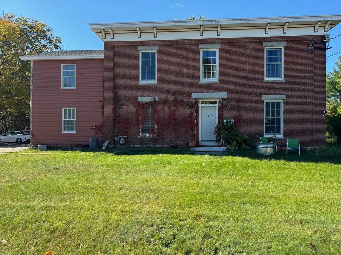 Primary Photo - 108 Harpswell Rd