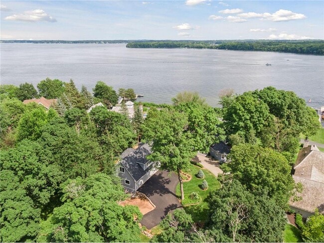Foto del edificio - 2462 Lafayette Rd