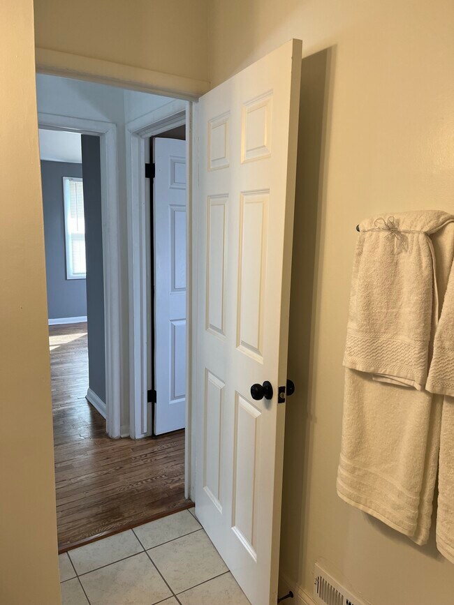 Foto del edificio - 1832 Gilmartin St