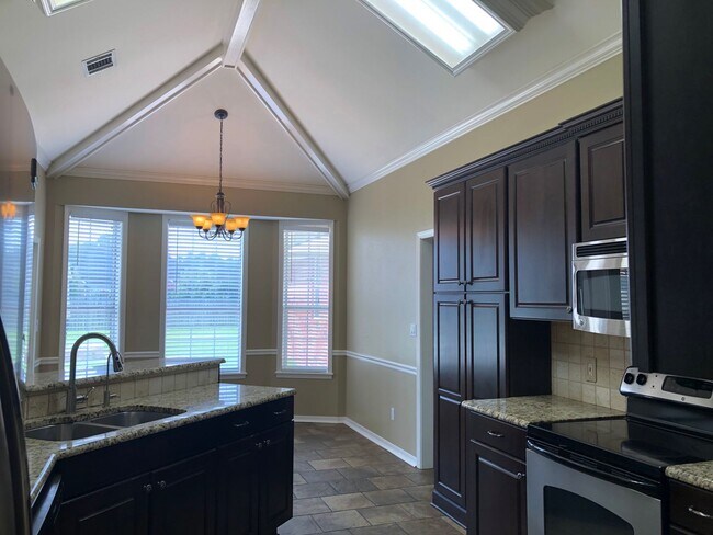 Building Photo - Large Lot Close to to Barksdale Air Force ...