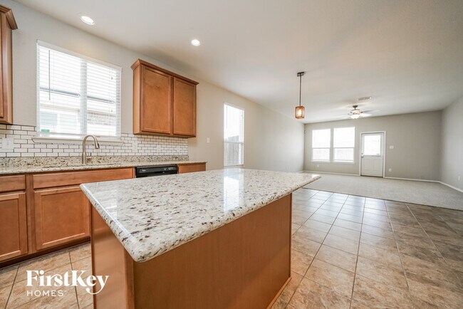 Building Photo - 2349 Barzona Dr