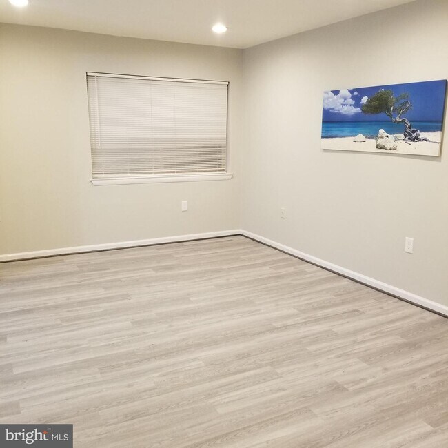 Foto del edificio - 12203 Braxfield Ct