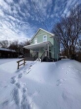 Building Photo - 166 Chittenden St