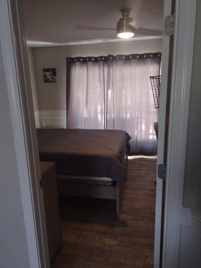 Photo - 2092 River Rd Apartment