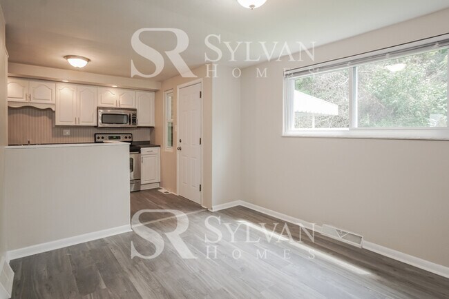 Foto del edificio - Remarkable Value. Unbeatable Location!