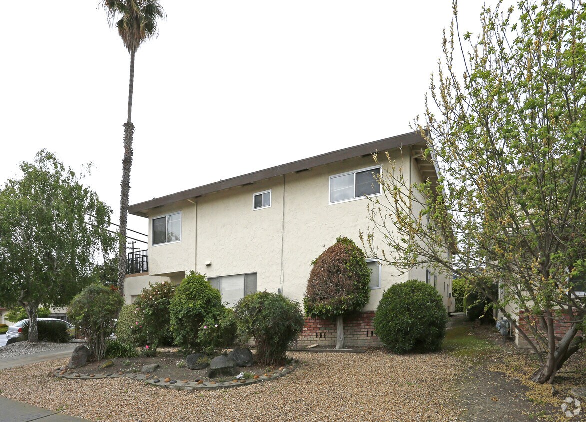 Foto del edificio - 2403 Homestead Rd