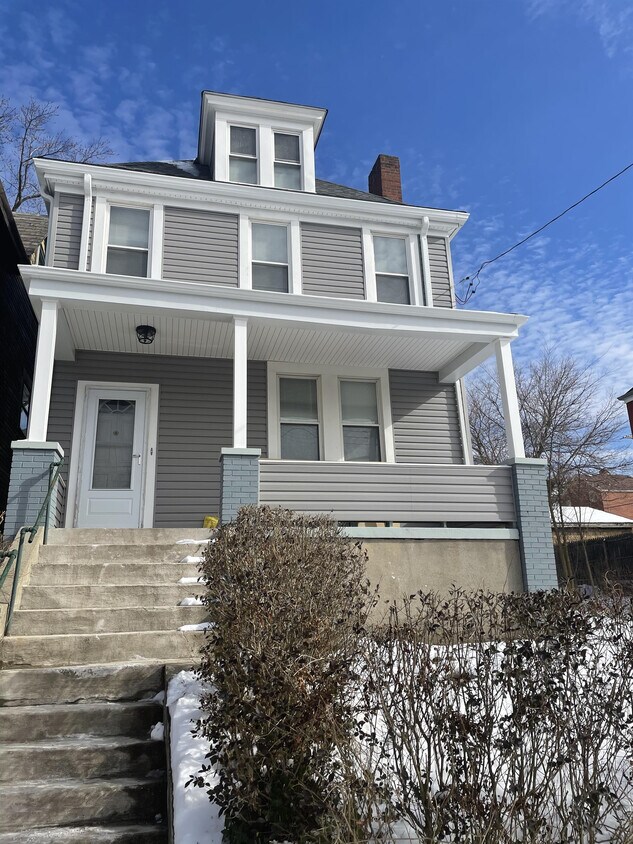 Primary Photo - 1425 Rutherford Ave
