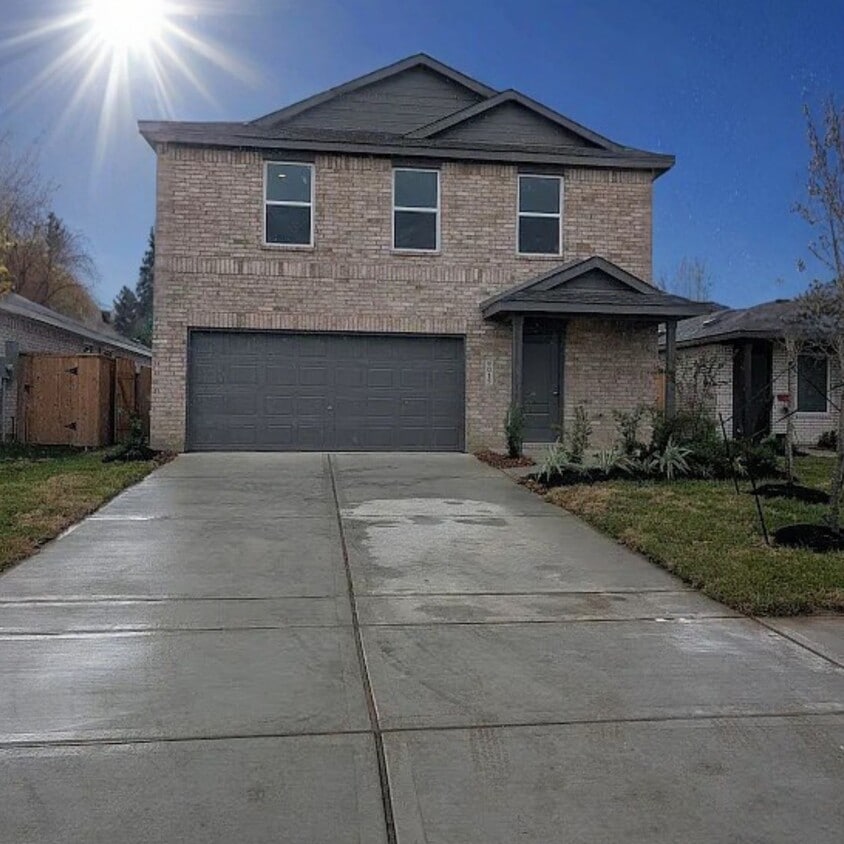 Foto principal - 9015 Rose Pelican Ln