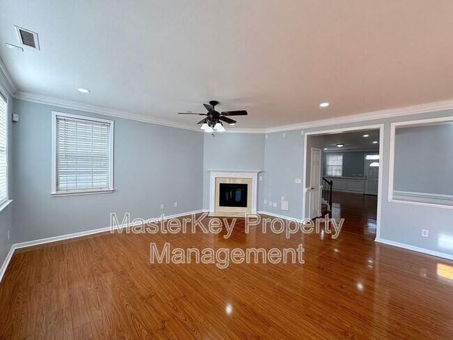 Building Photo - 250 Northlands Dr