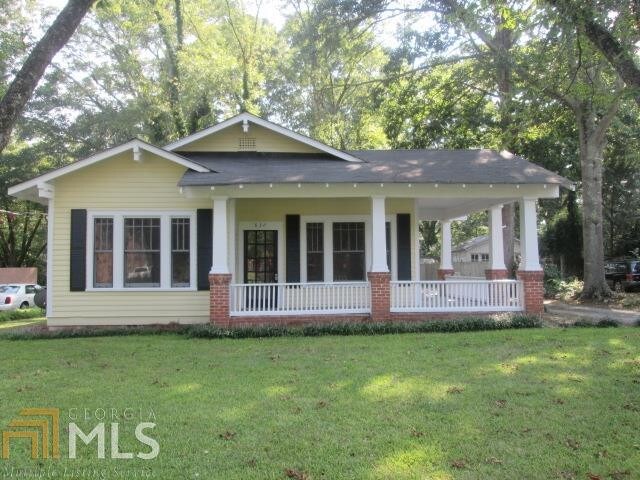 Foto principal - 832 E College St