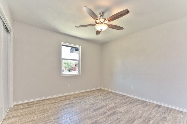Foto del edificio - 701 W Chavez St