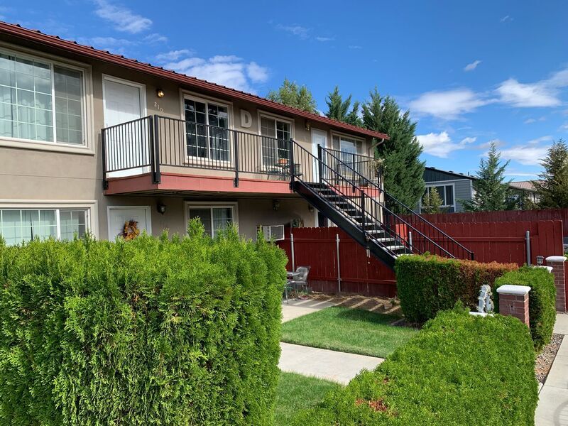 Primary Photo - 526 S 40th Ave