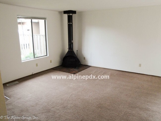 Foto del edificio - 3103 Brittany Dr