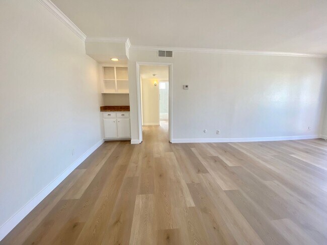 Foto del edificio - Charming 2-Bedroom Condo in Prime Valley V...