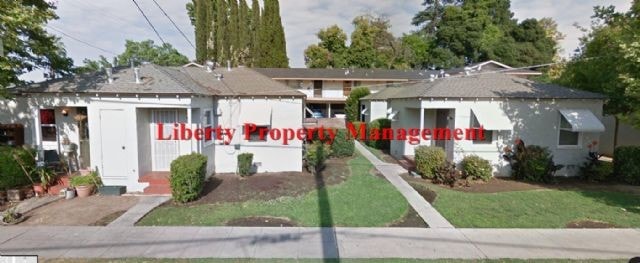 Primary Photo - Fourplex For Rent in Fresno