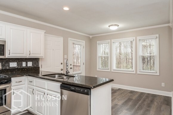 Foto del edificio - NOW AVAILABLE! - 2802 Cross Tie Ln, Matthe...